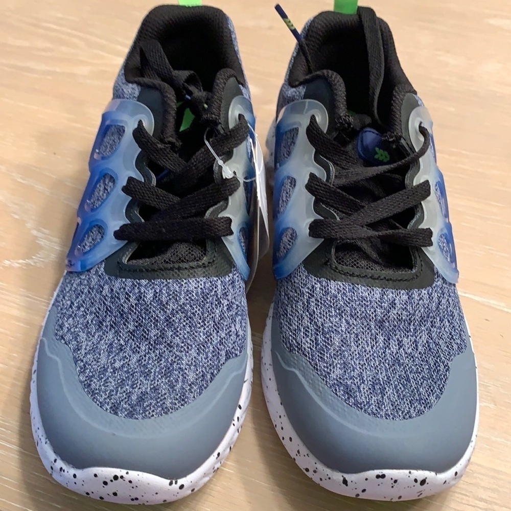 Women’s Ortholite “All in motion” sneakers Size 5
